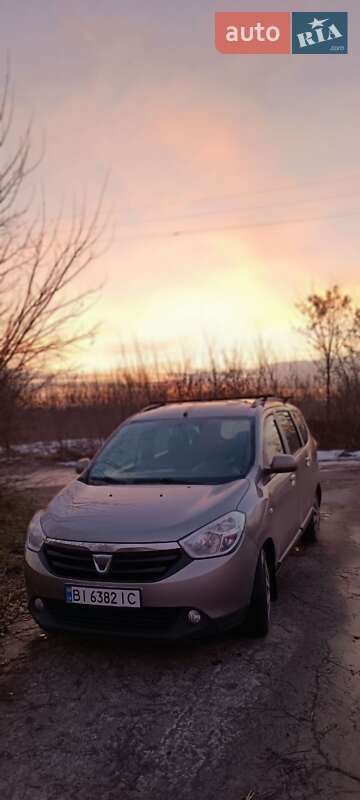 Минивэн Dacia Lodgy 2013 в Лубнах фото 5 Минивэн Dacia Lodgy 2013 в Лубнах