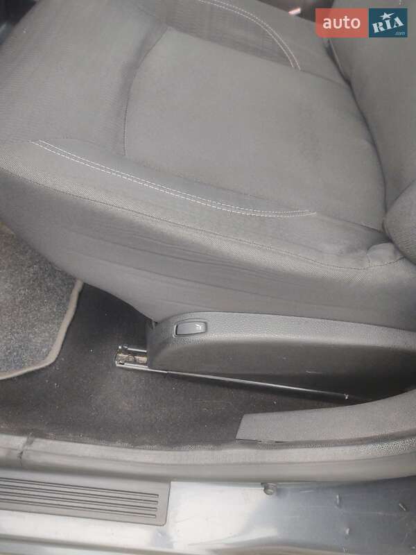 Минивэн Dacia Lodgy 2012 в Дубно