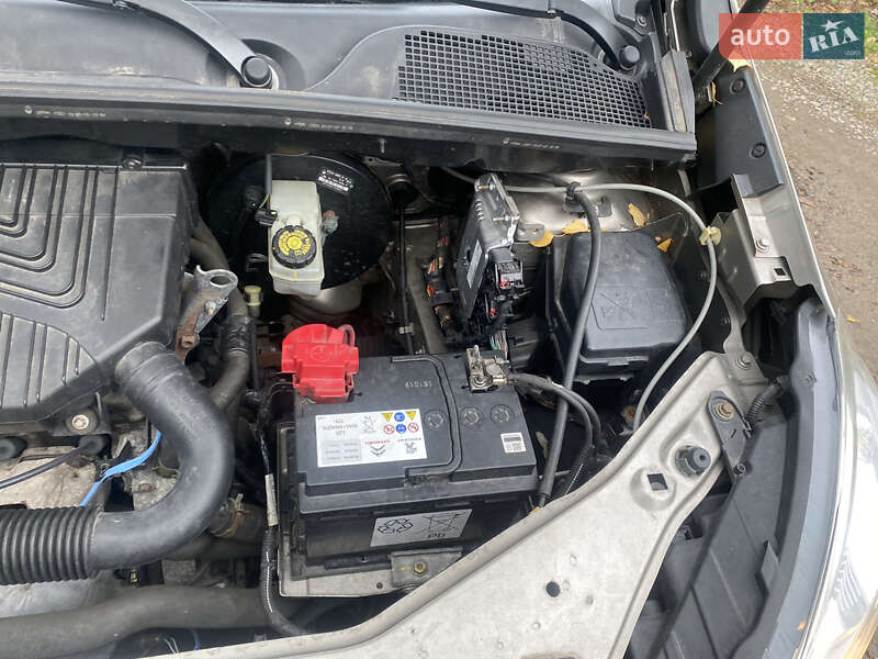 Мінівен Dacia Lodgy 2012 в Рівному