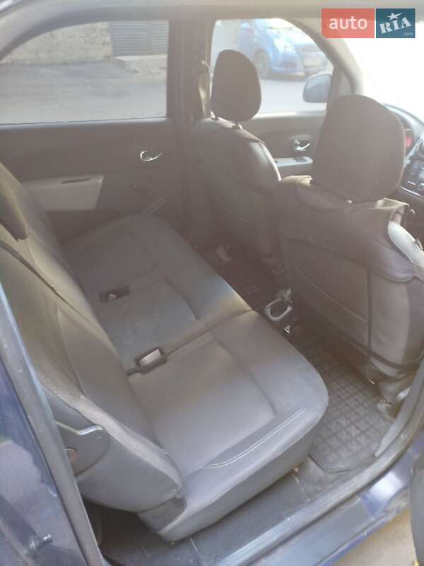 Минивэн Dacia Lodgy 2013 в Киеве