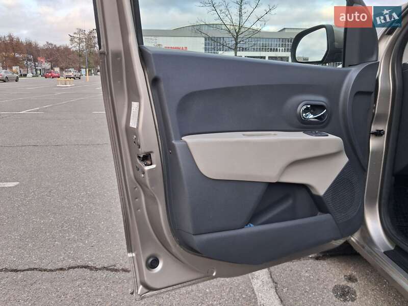 Минивэн Dacia Lodgy 2012 в Броварах