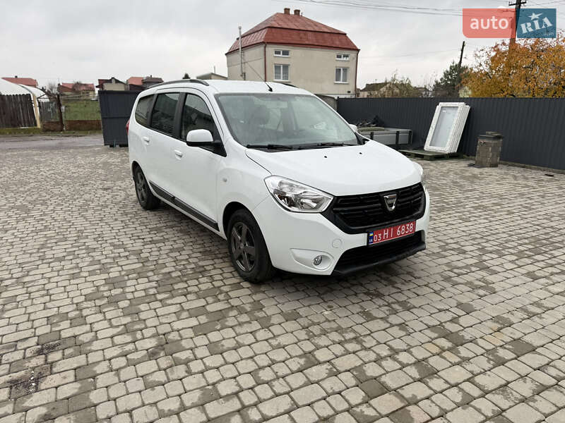 Минивэн Dacia Lodgy 2017 в Львове