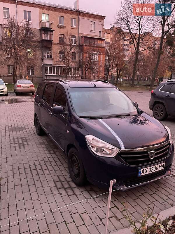 Мінівен Dacia Lodgy 2015 в Харкові