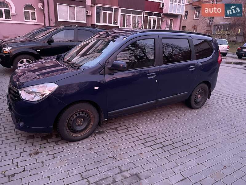 Мінівен Dacia Lodgy 2015 в Харкові