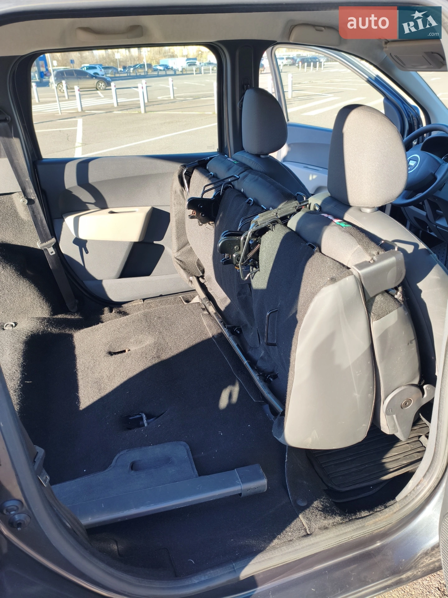 2012 Dacia Lodgy - мініатюра 22