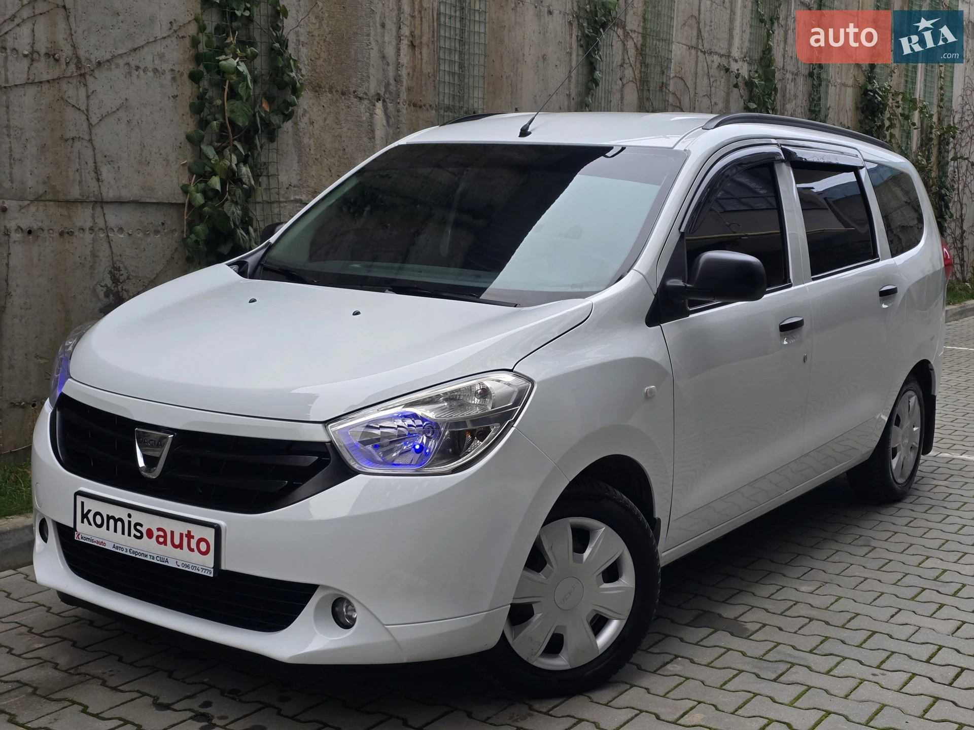 2015 Dacia Lodgy - фото 1