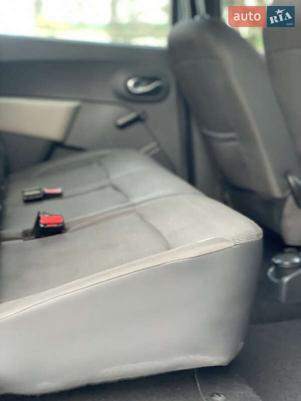 Мінівен Dacia Lodgy 2013 в Старокостянтинові