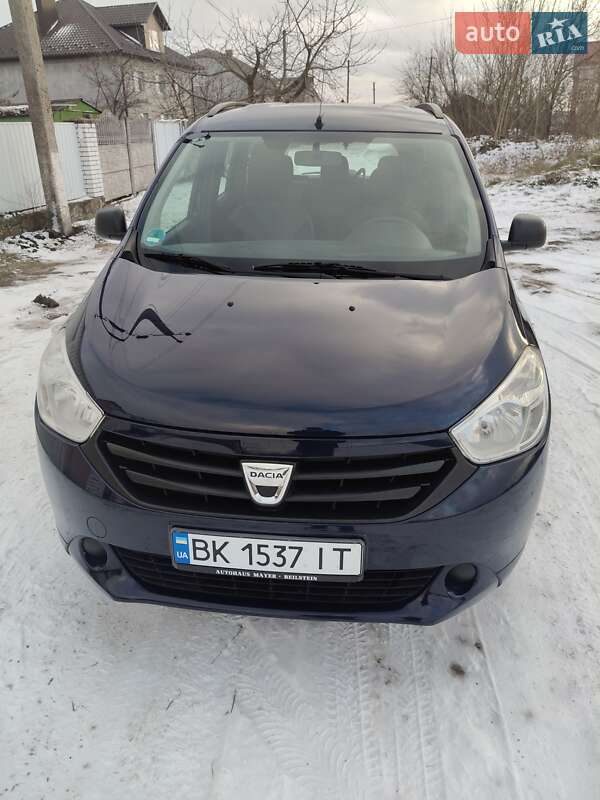 Dacia Lodgy 2012