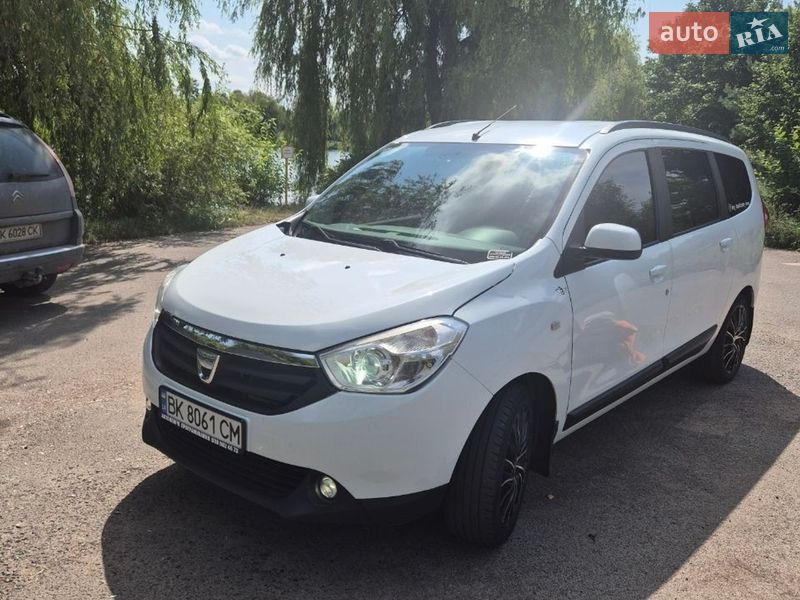 Dacia Lodgy 2012