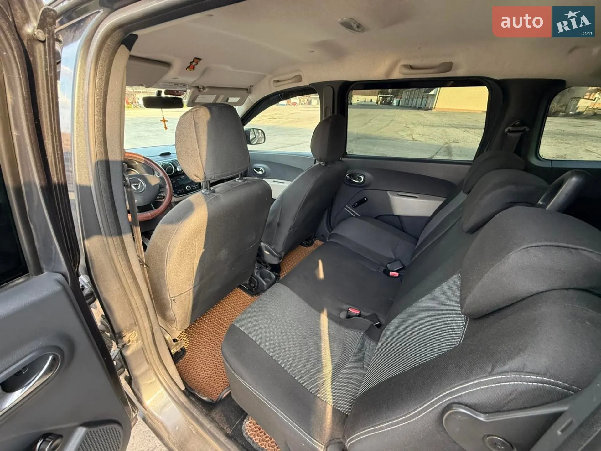 2012 Dacia Lodgy - мініатюра 21