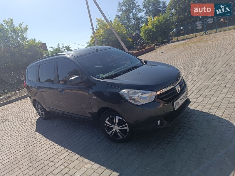 Dacia Lodgy 2012