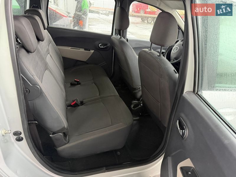 Минивэн Dacia Lodgy 2013 в Луцке