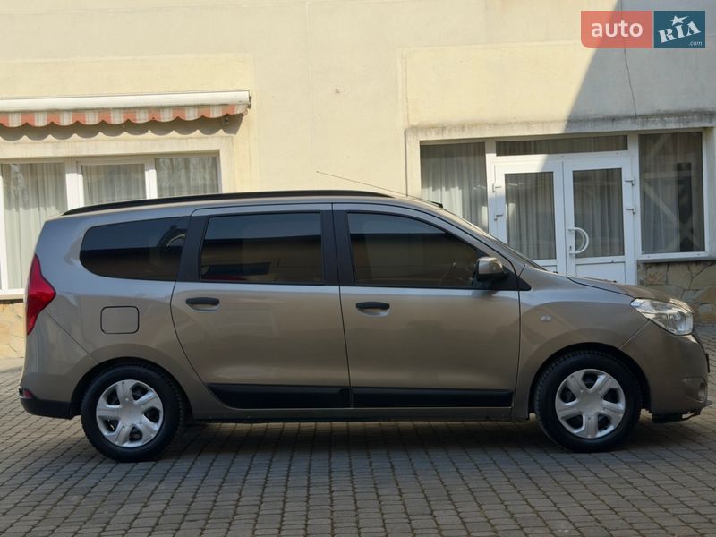 Минивэн Dacia Lodgy 2012 в Львове