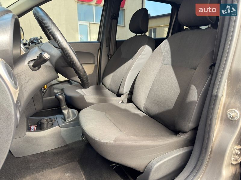 Минивэн Dacia Lodgy 2012 в Львове