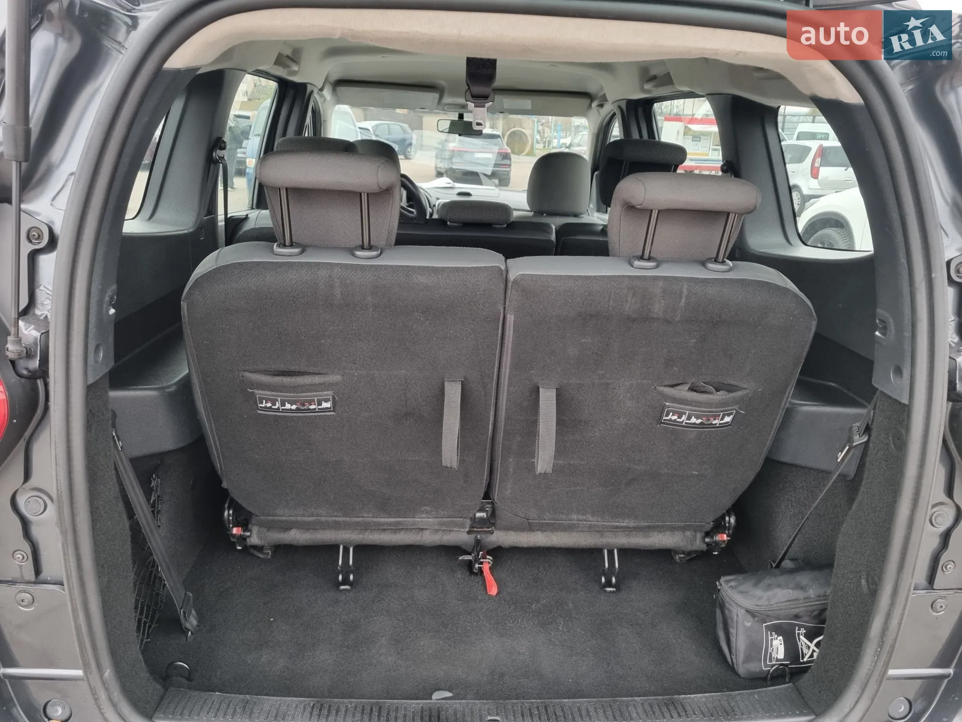 2012 Dacia Lodgy - мініатюра 31