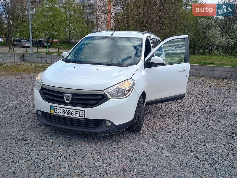 Dacia Lodgy 2012