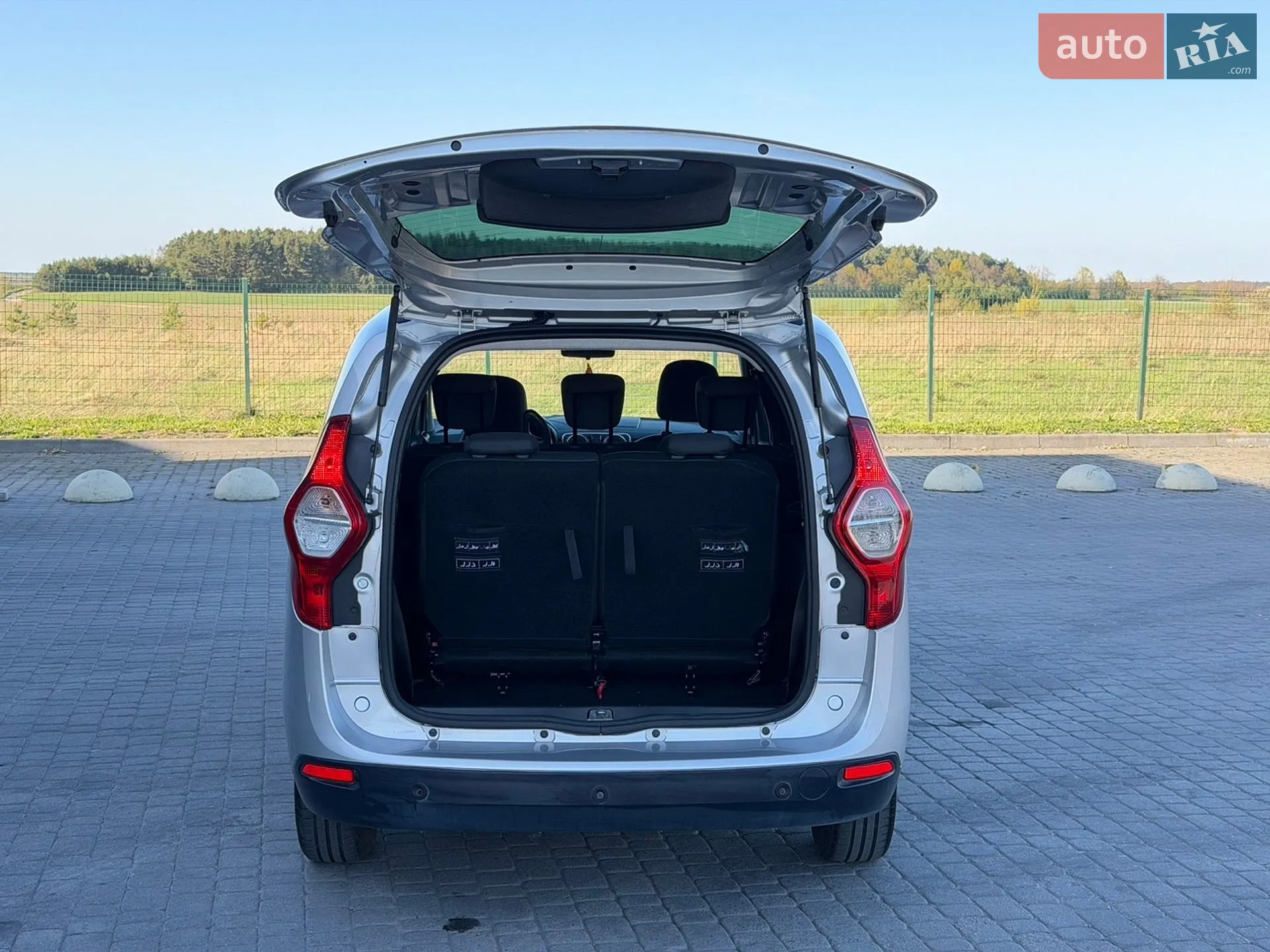 2013 Dacia Lodgy - мініатюра 39