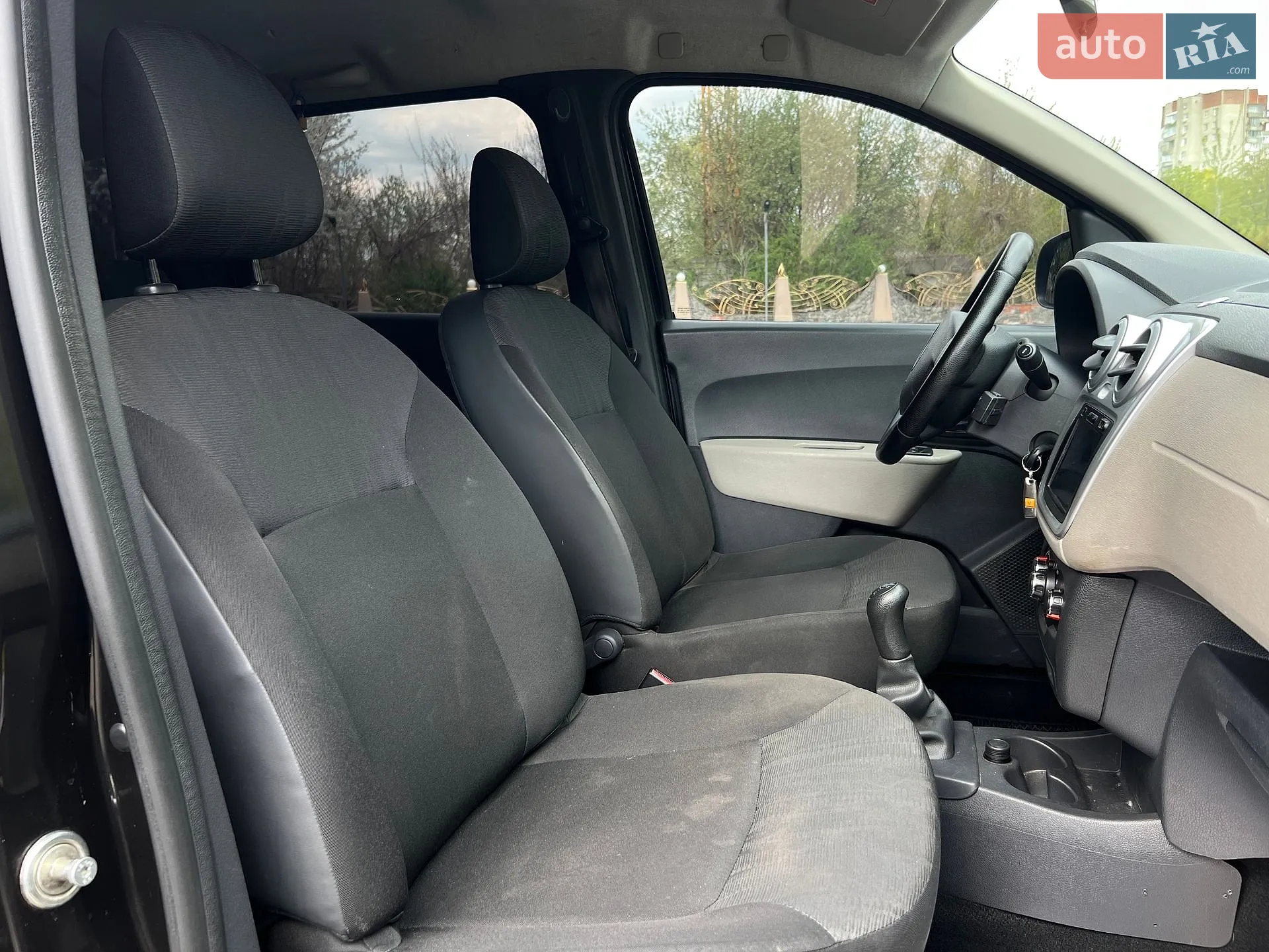 Dacia Lodgy 2013 VIN UU1JSDB0548981696 фото оголошення 17 з 20