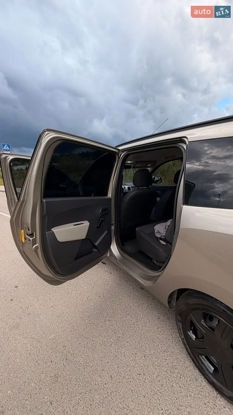 2012 Dacia Lodgy - мініатюра 9