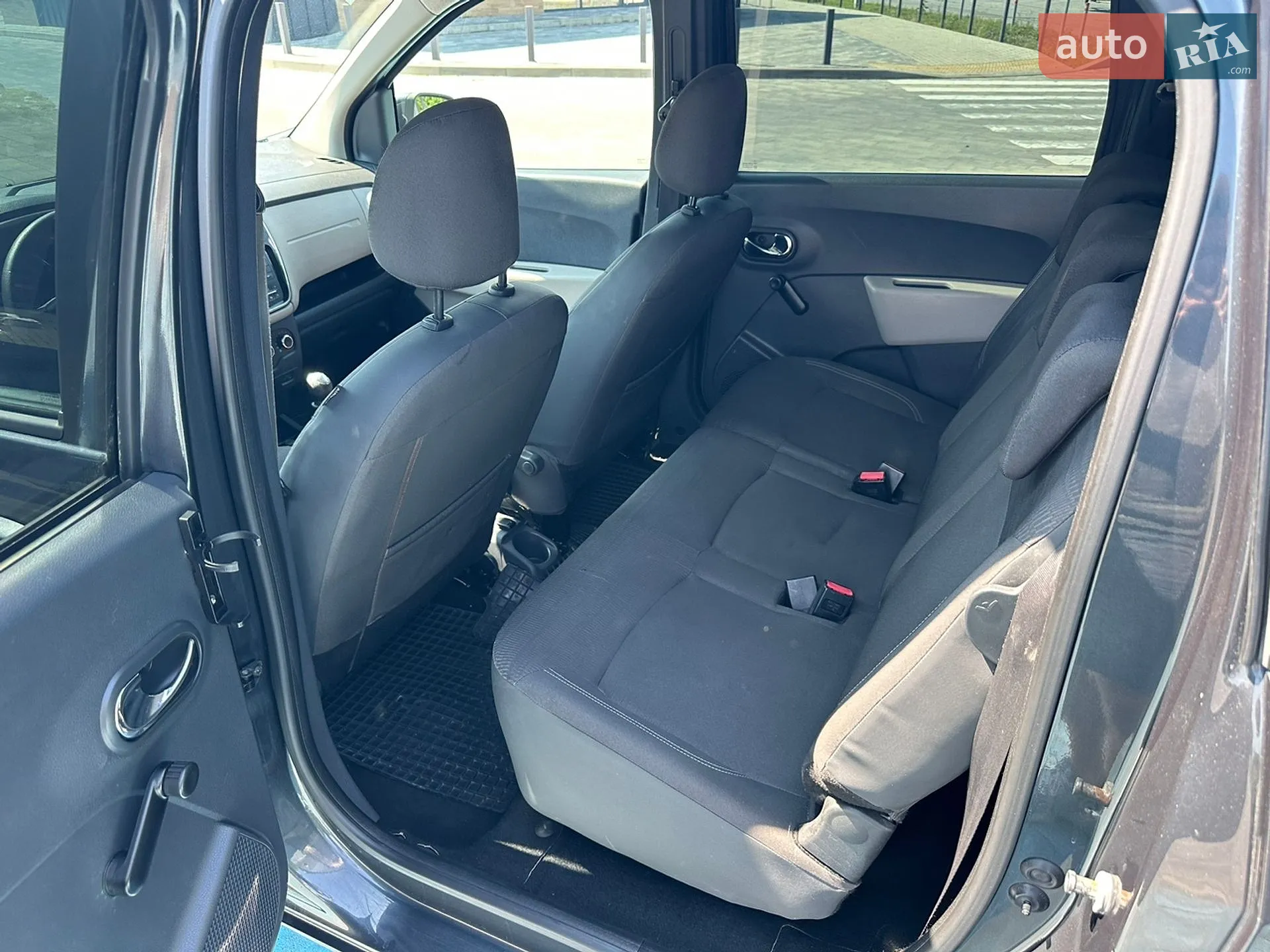 2012 Dacia Lodgy - мініатюра 57