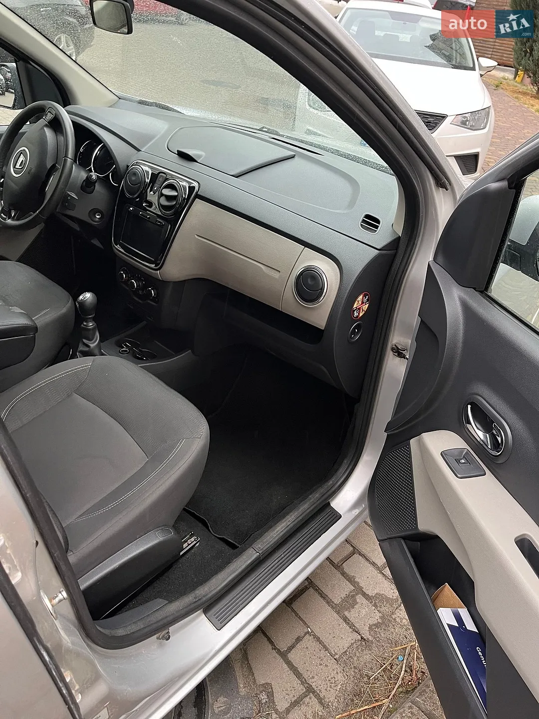 2014 Dacia Lodgy - мініатюра 12
