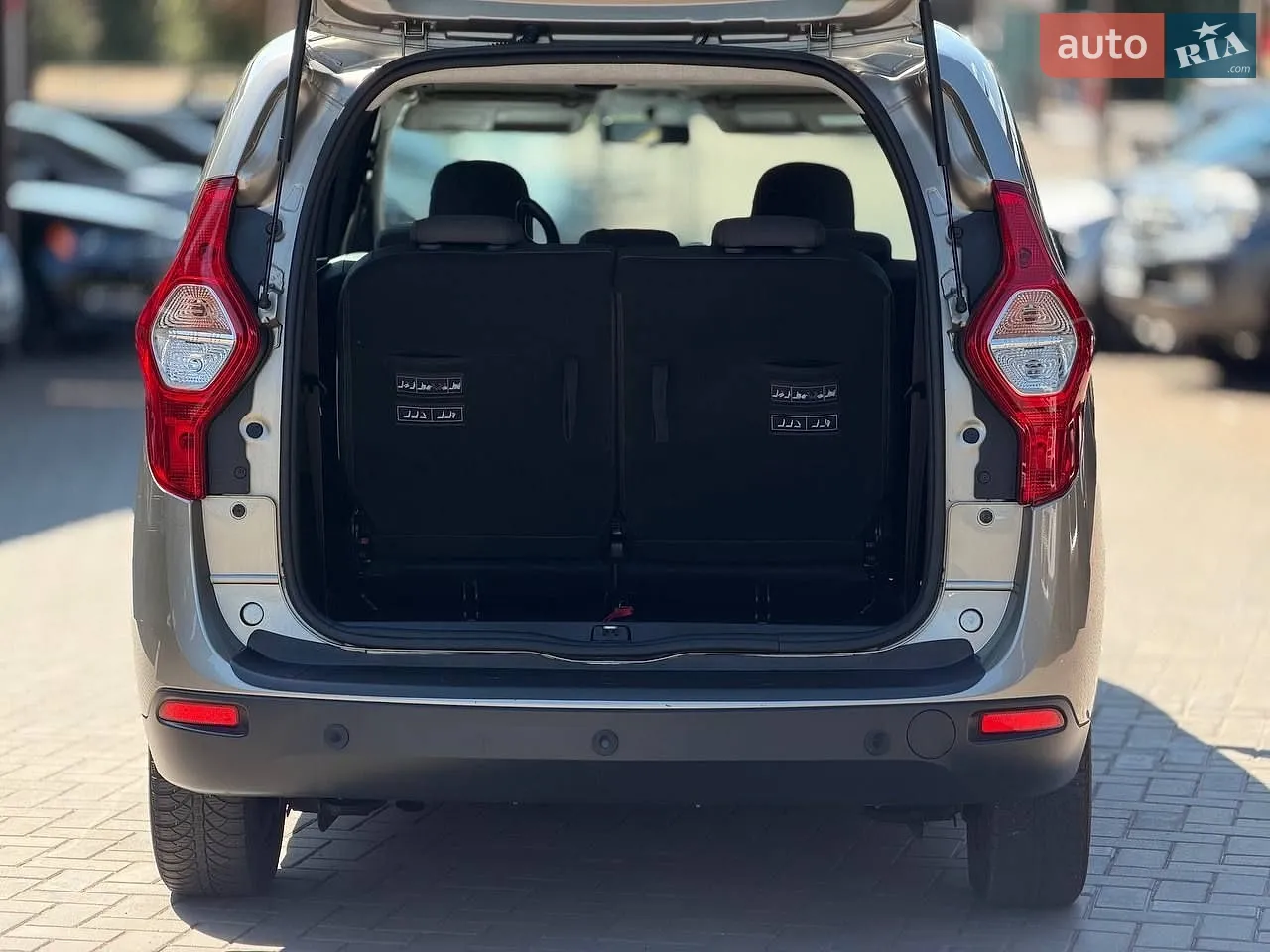 2013 Dacia Lodgy - мініатюра 7