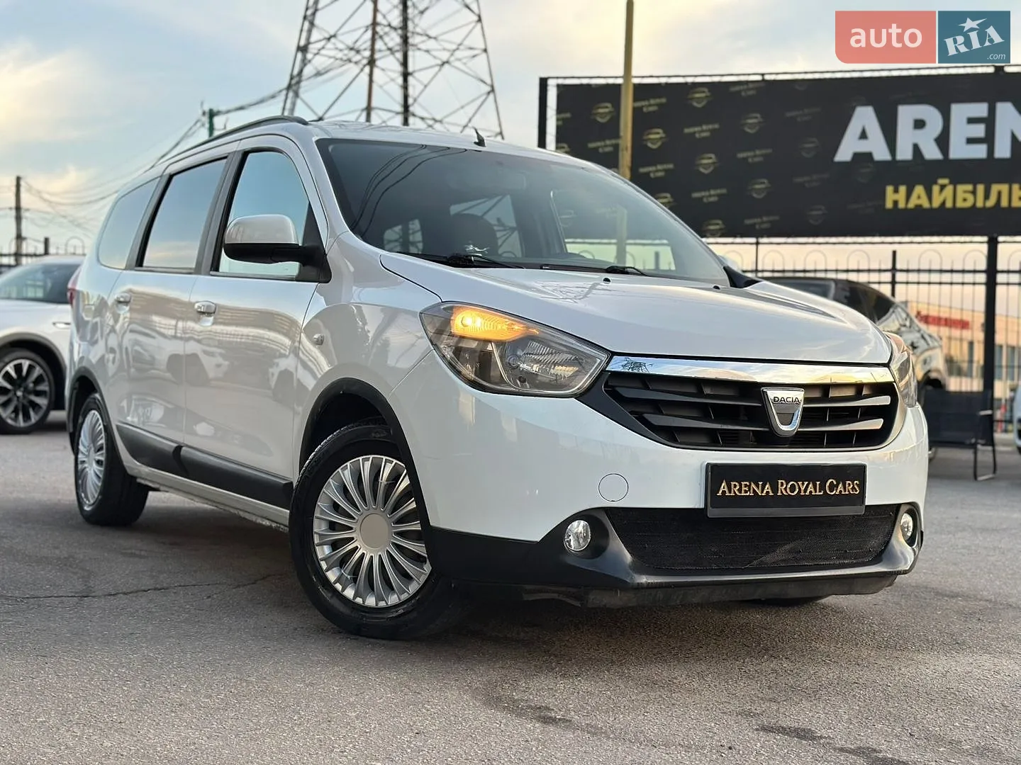 2015 Dacia Lodgy - мініатюра 3