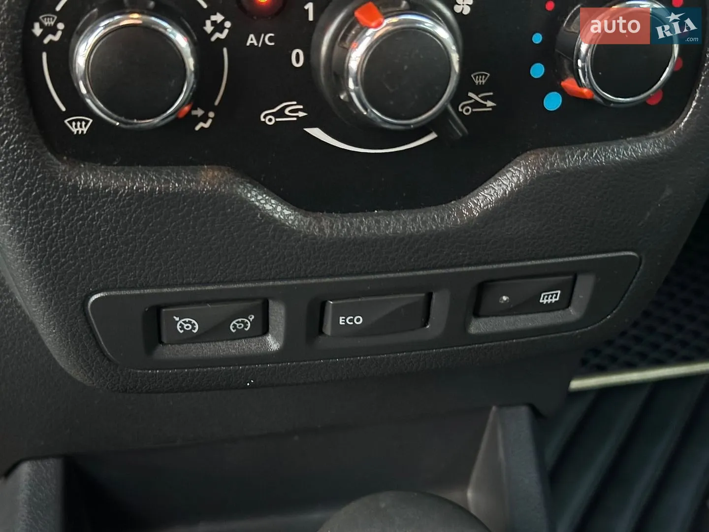 2015 Dacia Lodgy - мініатюра 30