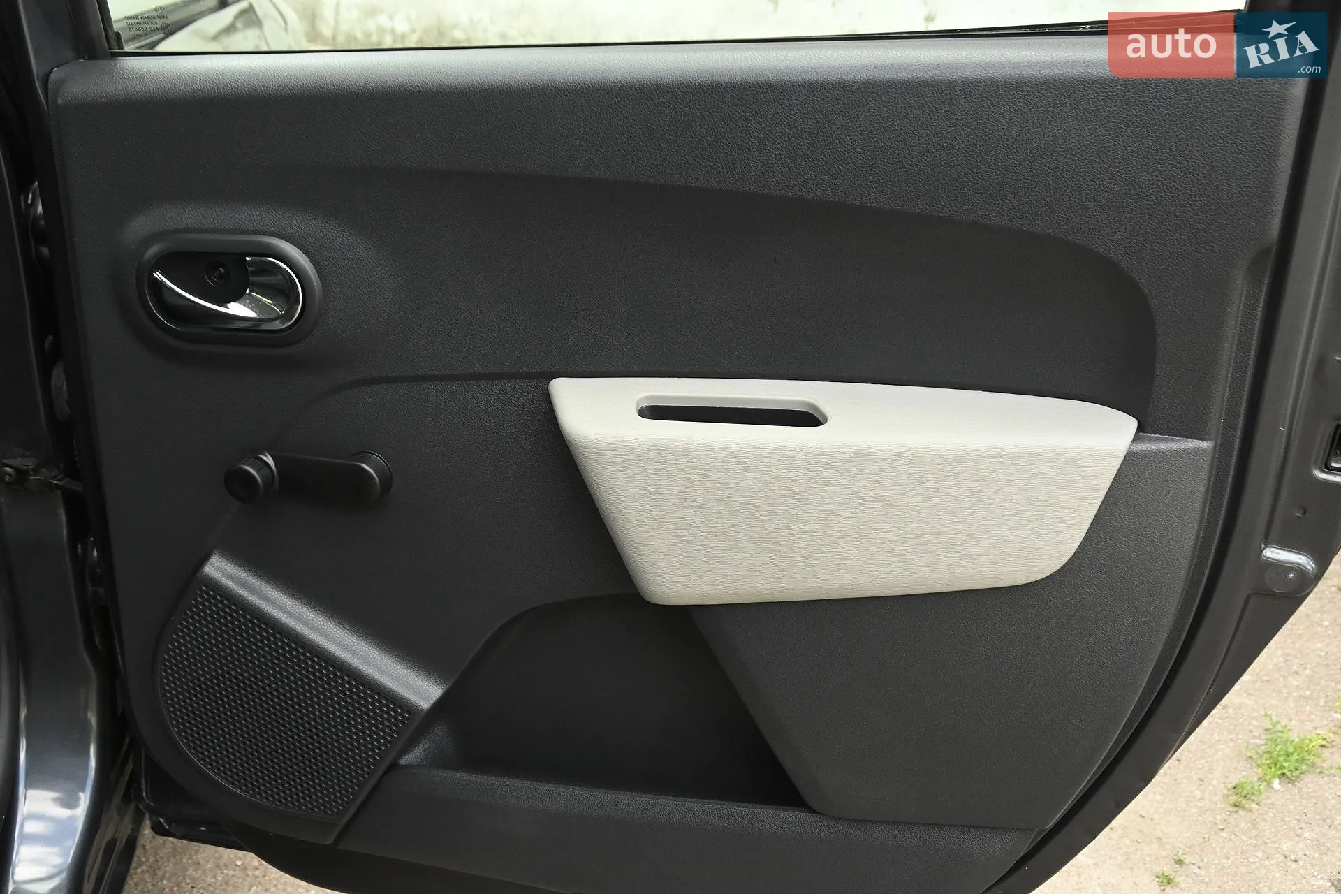 2014 Dacia Lodgy - мініатюра 33