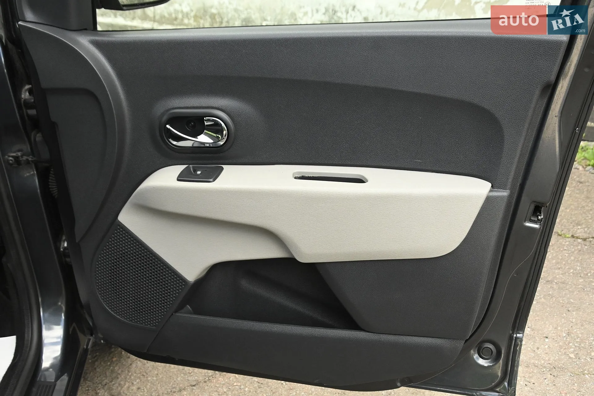 2014 Dacia Lodgy - мініатюра 37