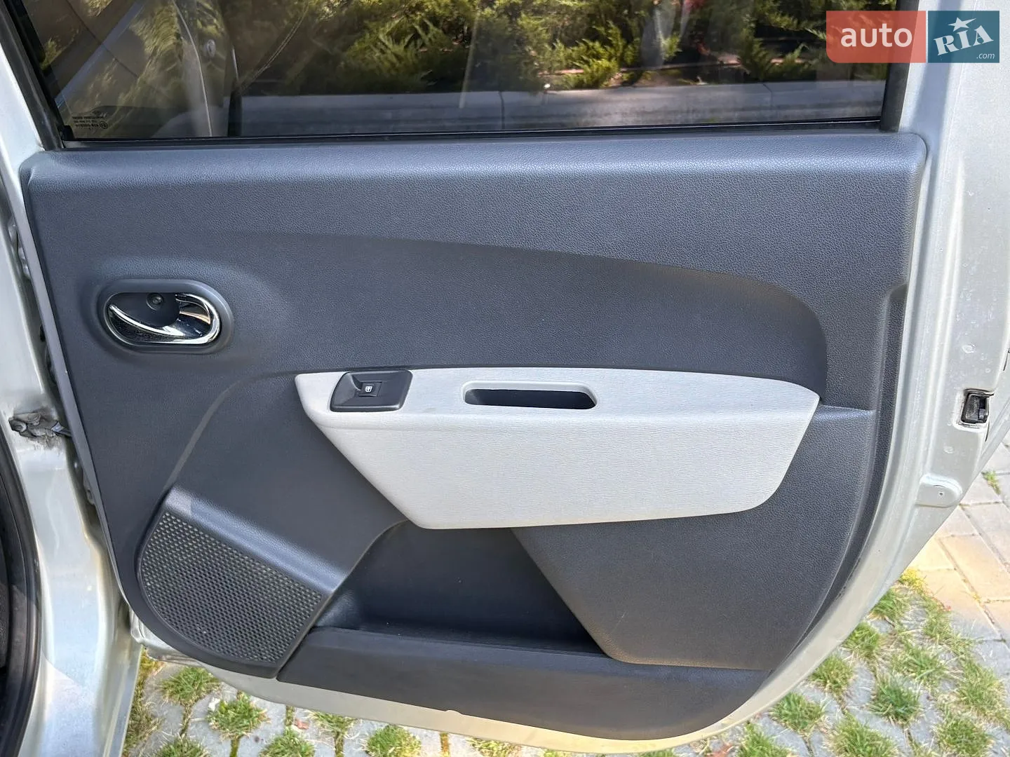 2012 Dacia Lodgy - мініатюра 23