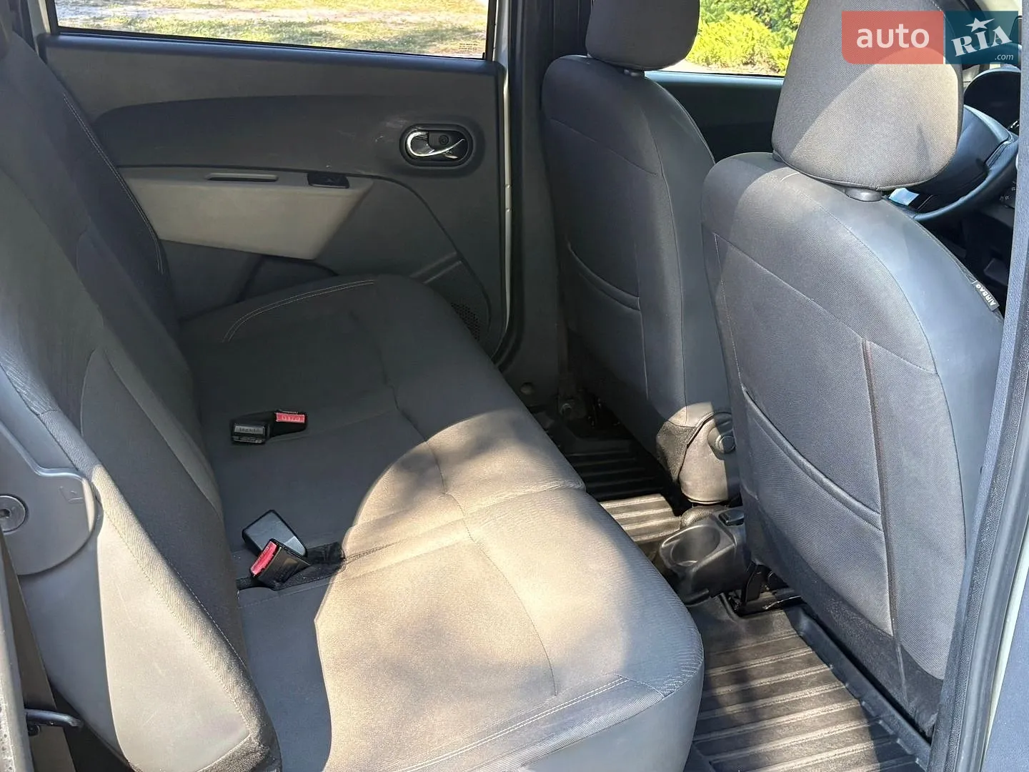 2012 Dacia Lodgy - мініатюра 24