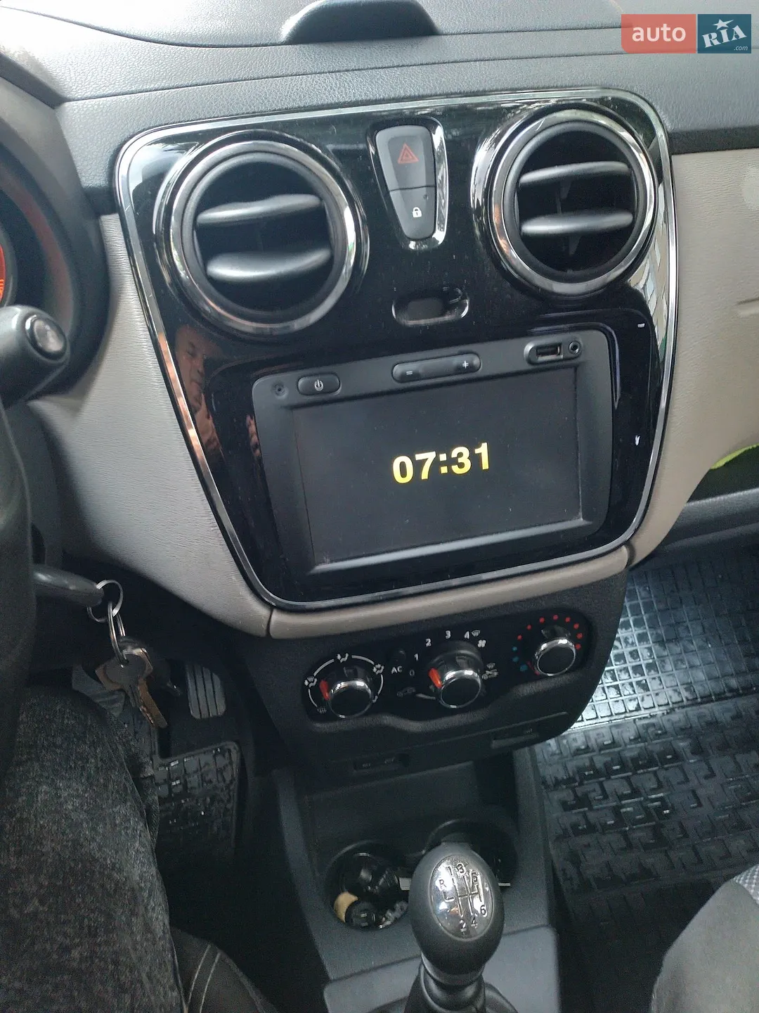 2013 Dacia Lodgy - мініатюра 9