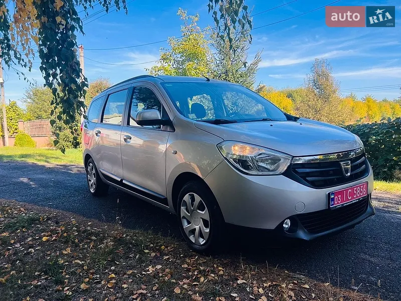 Dacia Lodgy 2012