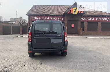 Універсал Dacia Logan MCV 2011 в 