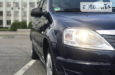 Універсал Dacia Logan MCV 2012 в 