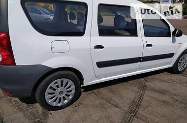 Універсал Dacia Logan MCV 2011 в 