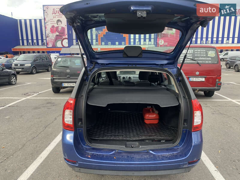 Универсал Dacia Logan MCV 2013 в Киеве