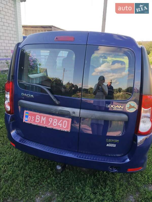 Универсал Dacia Logan MCV 2009 в Глухове