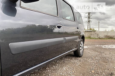 Универсал Dacia Logan MCV 2009 в 