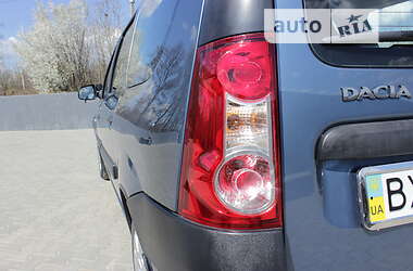 Минивэн Dacia Logan MCV 2008 в 