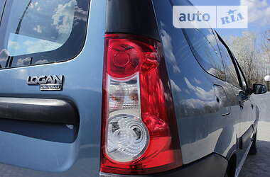 Минивэн Dacia Logan MCV 2008 в 