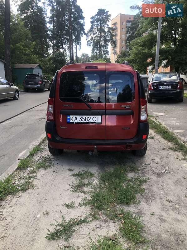 Универсал Dacia Logan MCV 2007 в Киеве