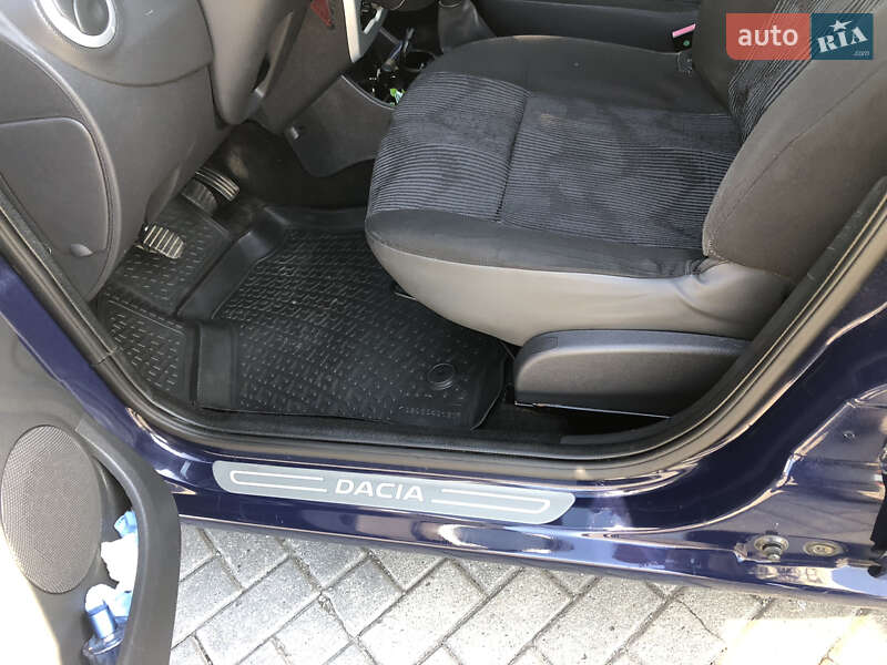 Універсал Dacia Logan MCV 2011 в Мукачевому