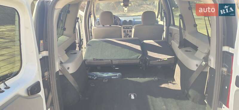 Універсал Dacia Logan MCV 2009 в Києві