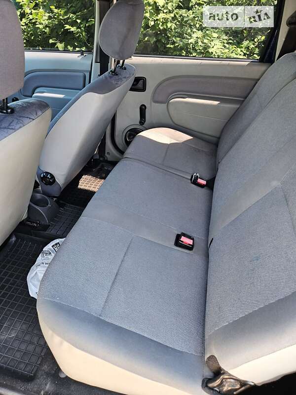 Универсал Dacia Logan MCV 2009 в Житомире фото 10 Универсал Dacia Logan MCV 2009 в Житомире