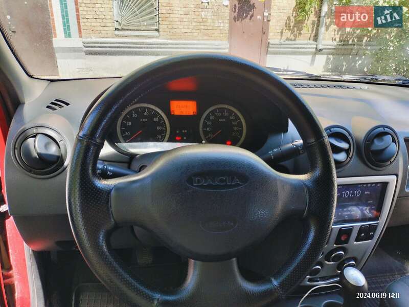 Универсал Dacia Logan MCV 2008 в Киеве