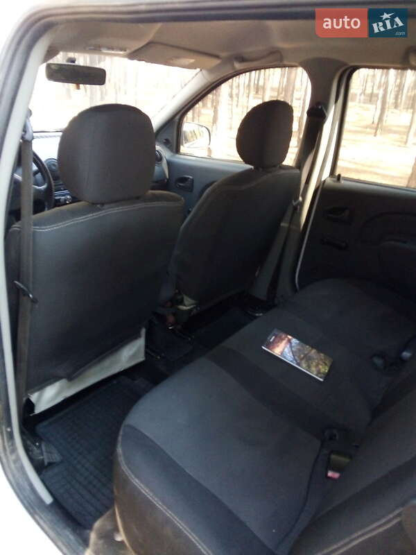 Универсал Dacia Logan MCV 2009 в Миргороде