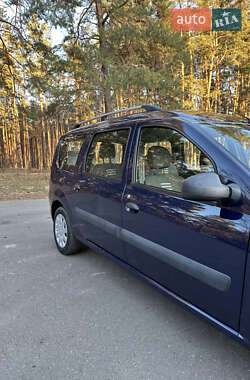 Универсал Dacia Logan MCV 2012 в Ромнах