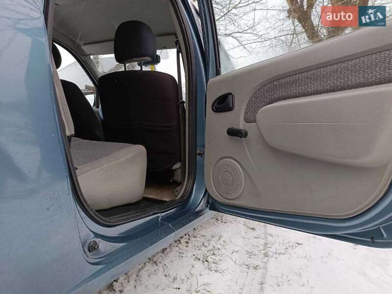 Универсал Dacia Logan MCV 2007 в Чернигове